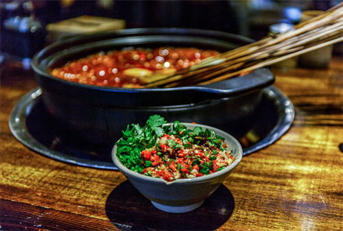 注册一家餐饮公司需要什么条件？